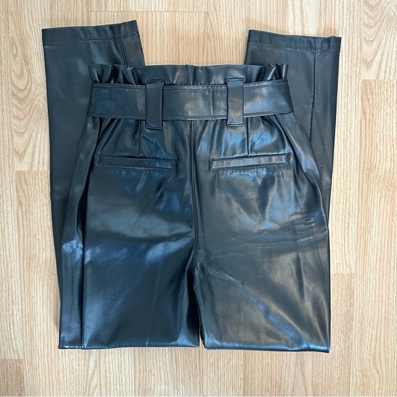 EXPRESS Super High Rise Black Faux Leather Belted Ankle Pants, Size 4R - Picture 4 of 7